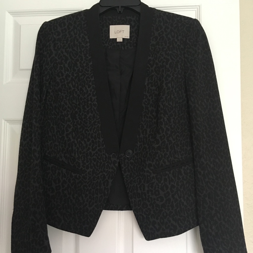 Leopard print Ann Taylor Gray & Black Blazer